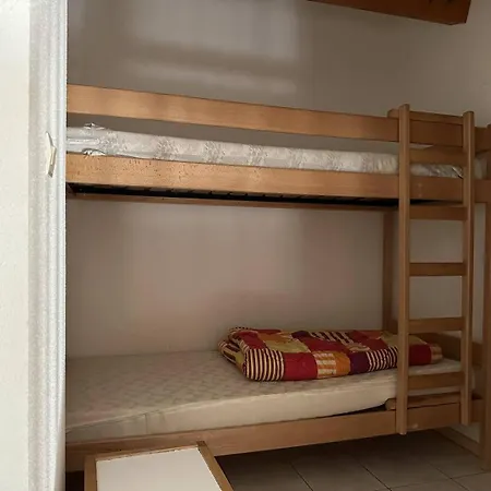 Holidayland 330 T2 Mezzanine 6 Couchages Climatise Apartment *